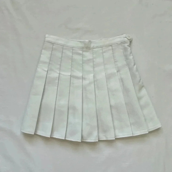 Y2K White High Waisted Pleated Mini Skirt - Picture 4 of 7